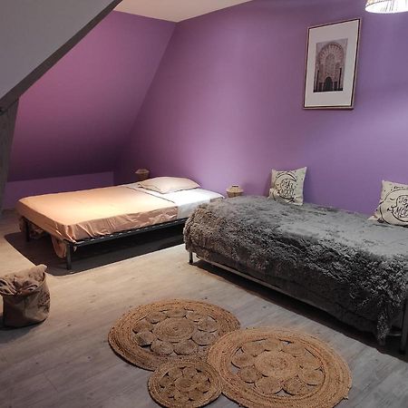 Agreable Et Spacieuse Chambre Familiale Sansac-de-Marmiesse Exterior foto